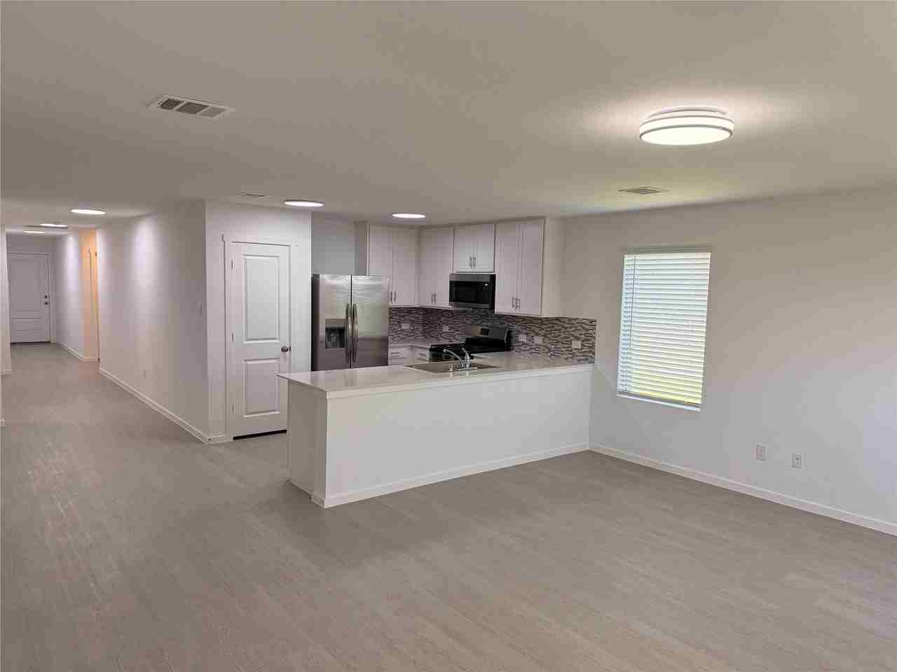 7808 Marion Downs Trl - Photo 4 of 18