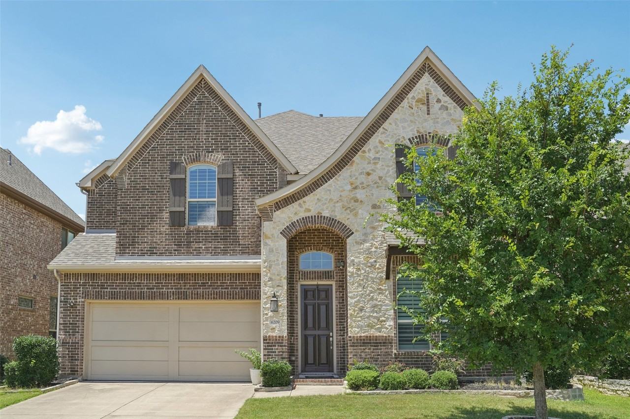6209 Verbena Ln - Photo 2 of 38