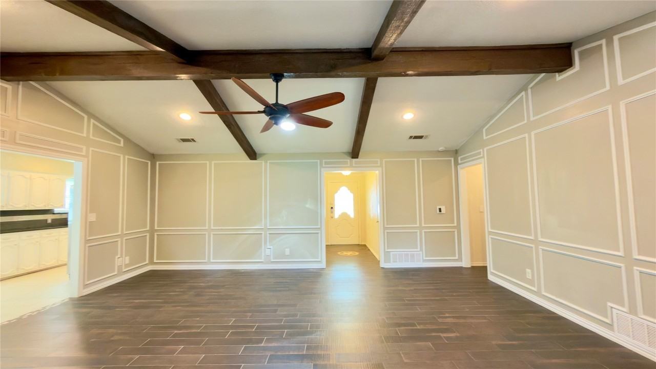 1920 Tampico Dr - Photo 5 of 24