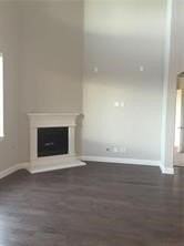 10548 Helen Dr - Photo 4 of 19