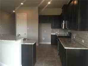 10548 Helen Dr - Photo 5 of 19