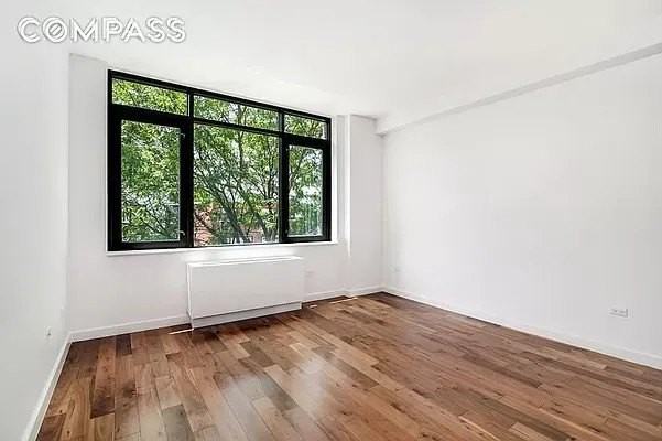 125 N 5th St #2E - Photo 3 of 10