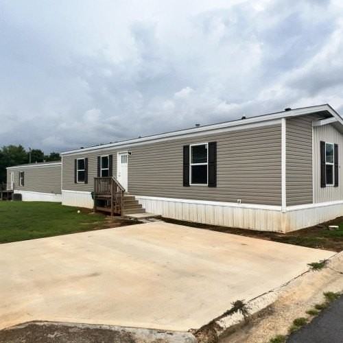 82 Teasley Ln