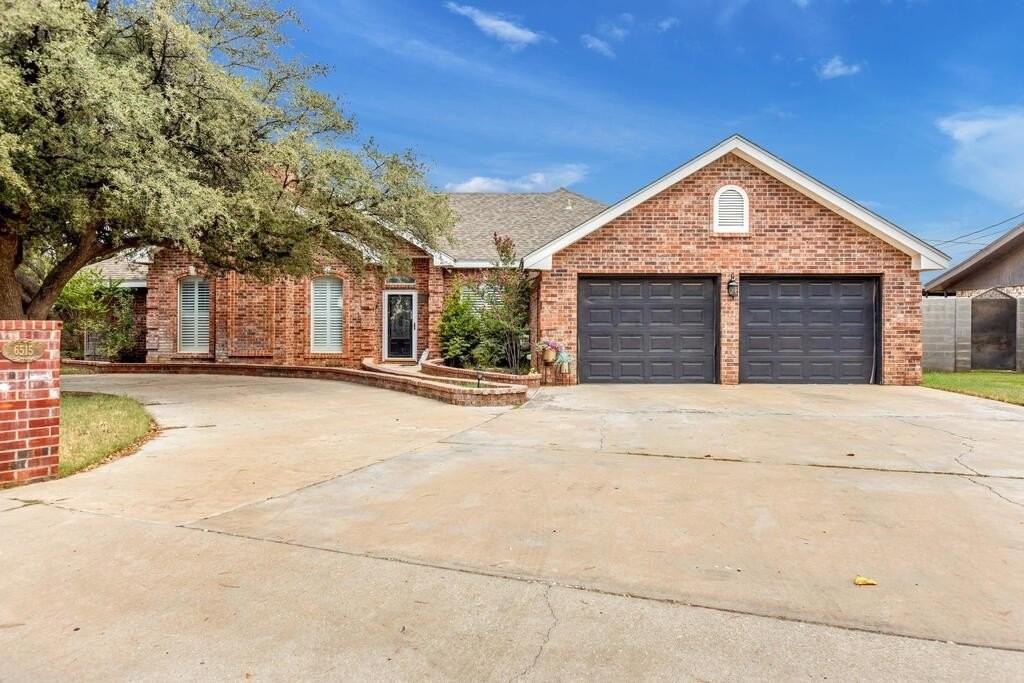 6515 Amber Dr - Photo 2 of 24