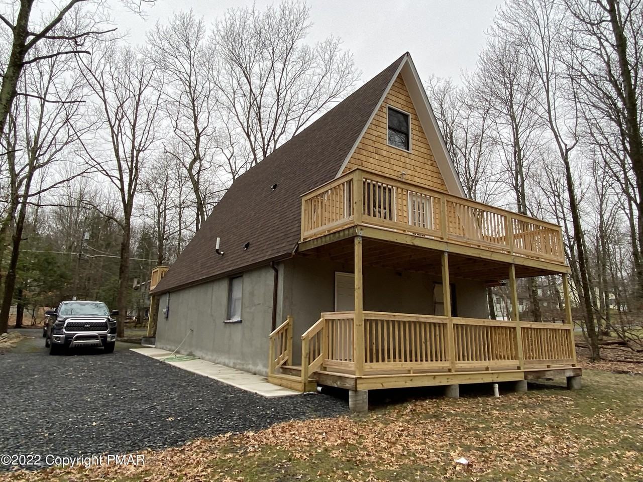 241 Pine Tree Dr - Photo 3 of 28