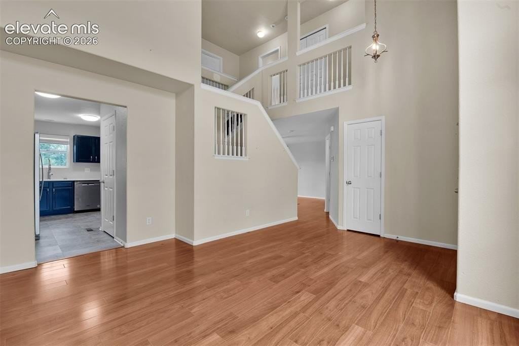 11145 Falling Star Rd - Photo 3 of 38