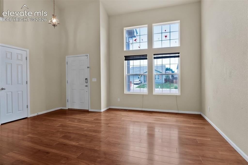 11145 Falling Star Rd - Photo 4 of 38