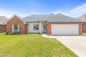 featured image of 206 Oak Hill Ln