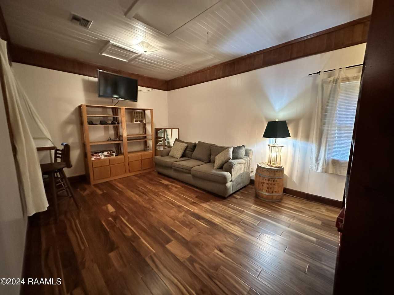 115 Fallbrook Ave - Photo 7 of 16