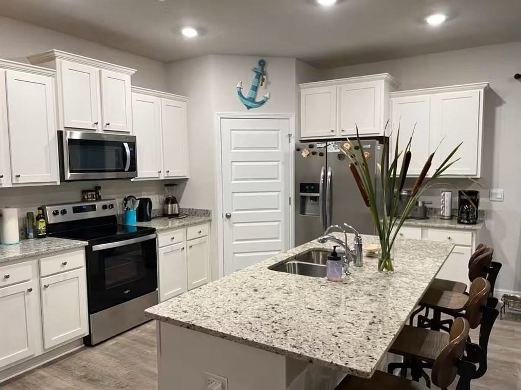 800 Backwater Rd - Photo 4 of 37