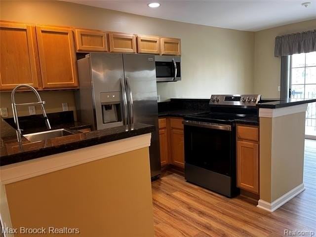 3177 Newbury Pl - Photo 3 of 34
