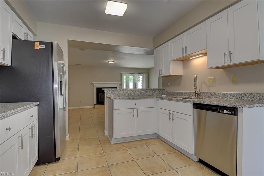 657 Aubrey Dr - Photo 3 of 32
