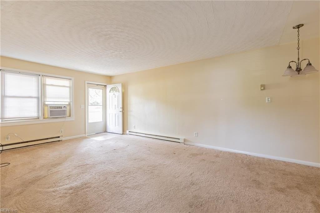 9101 Hammett Ave #B - Photo 2 of 11