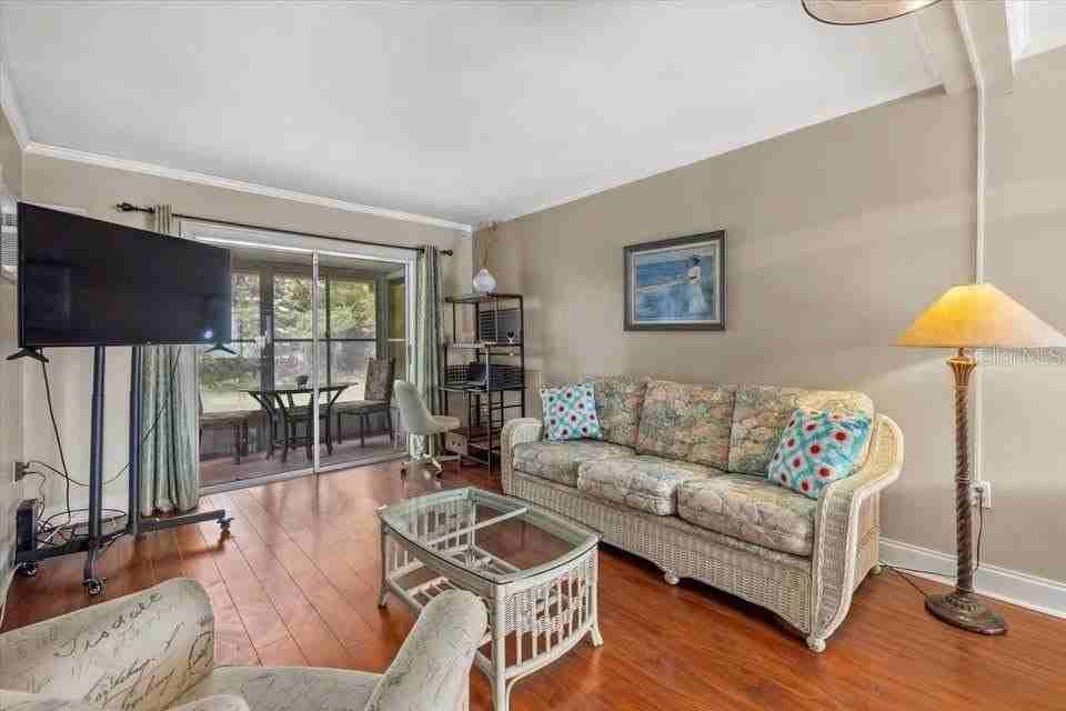 2047 Canal Dr #L6 - Photo 6 of 29