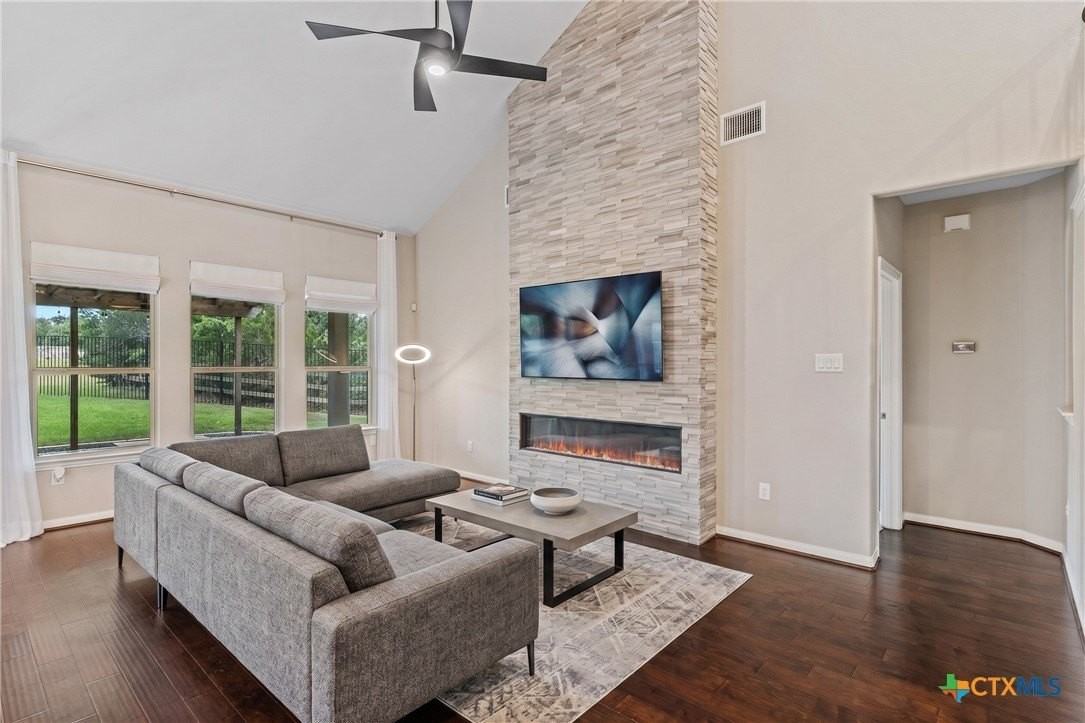 400 Pinnacle View Dr - Photo 5 of 40