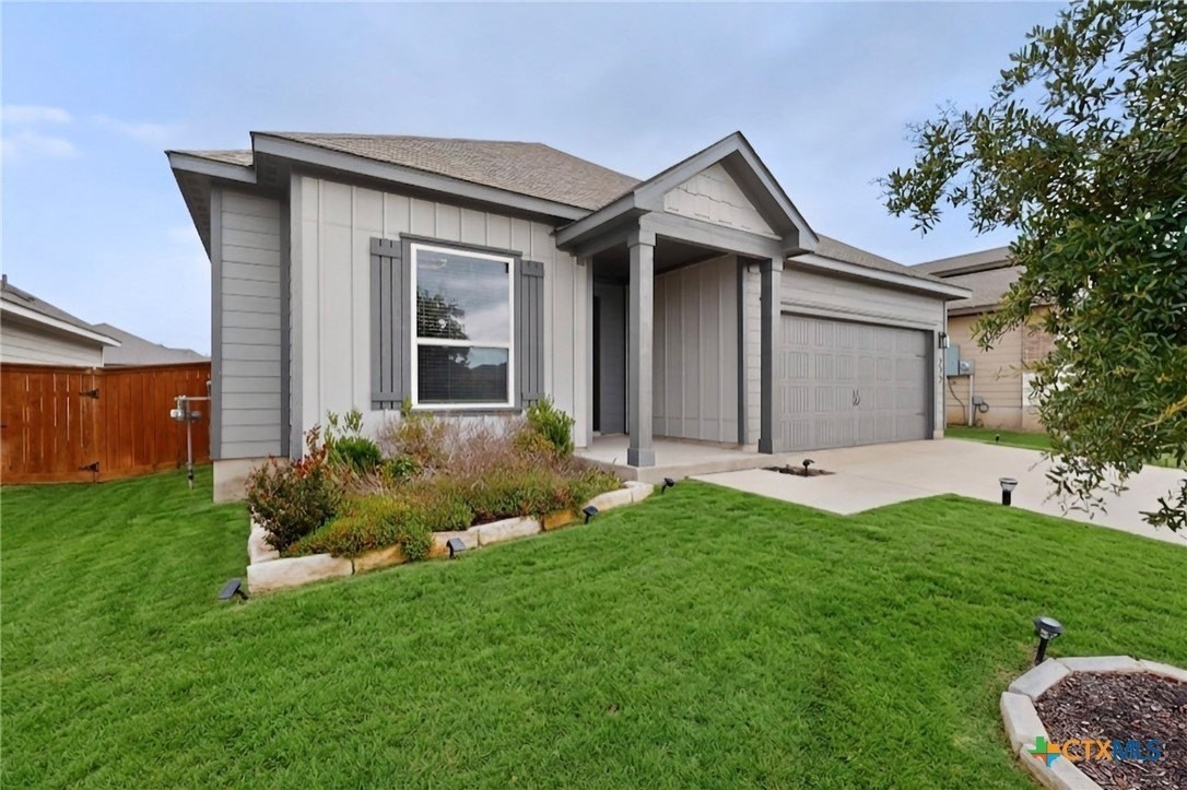 212 Lt John Decker Dr - Photo 3 of 35