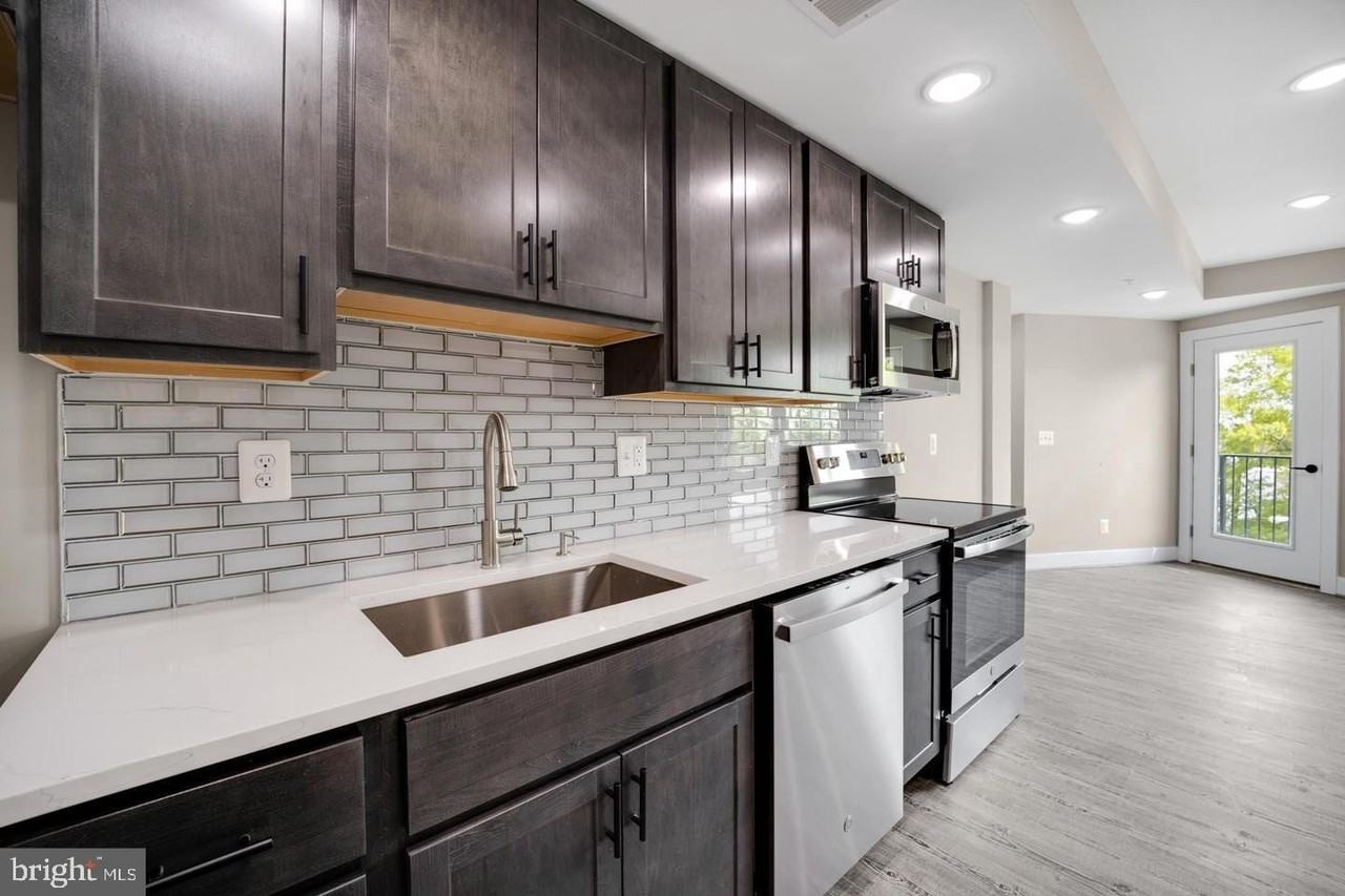 1617 Rhode Island Ave Ne #402 - Photo 4 of 13