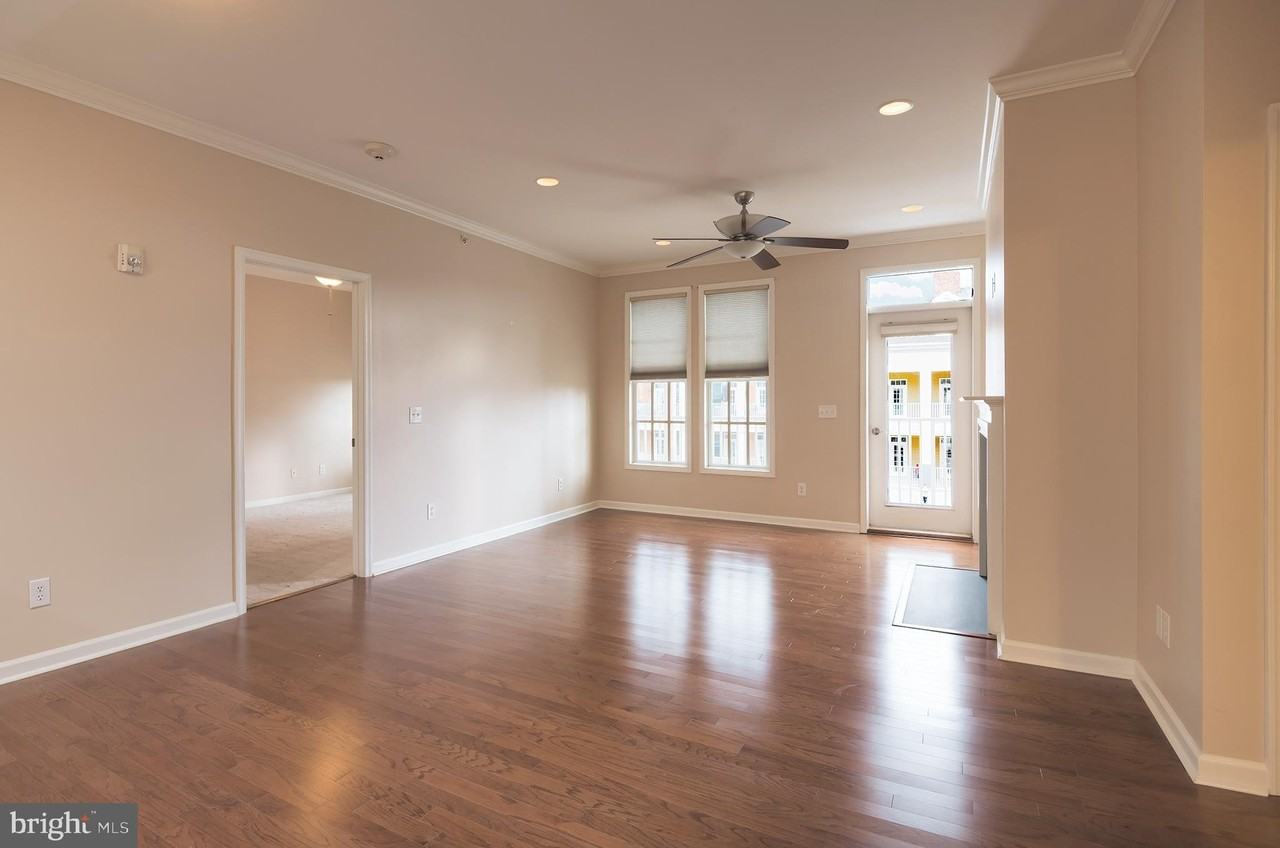 12001 Old Vine Blvd #3E306 - Photo 6 of 37
