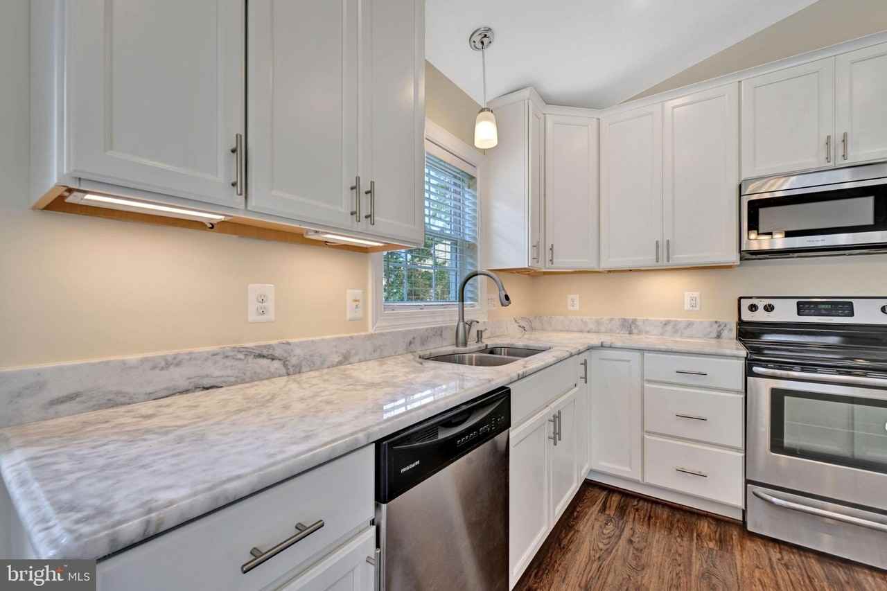 965 Old Annapolis Neck Rd - Photo 7 of 33
