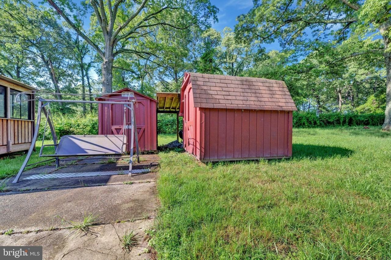 8206 Waterford Rd - Photo 3 of 22