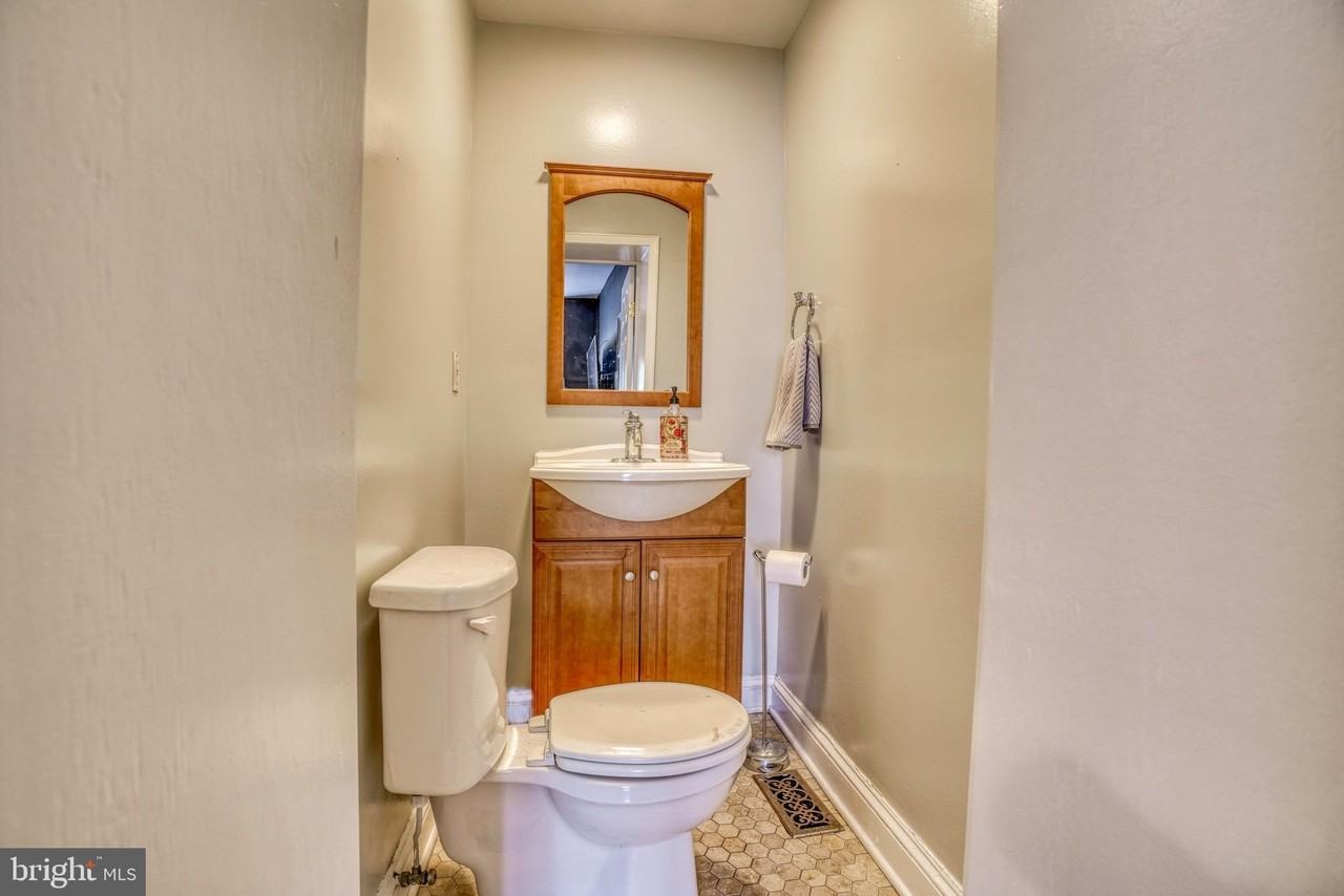 1518 Aliceanna St - Photo 7 of 20