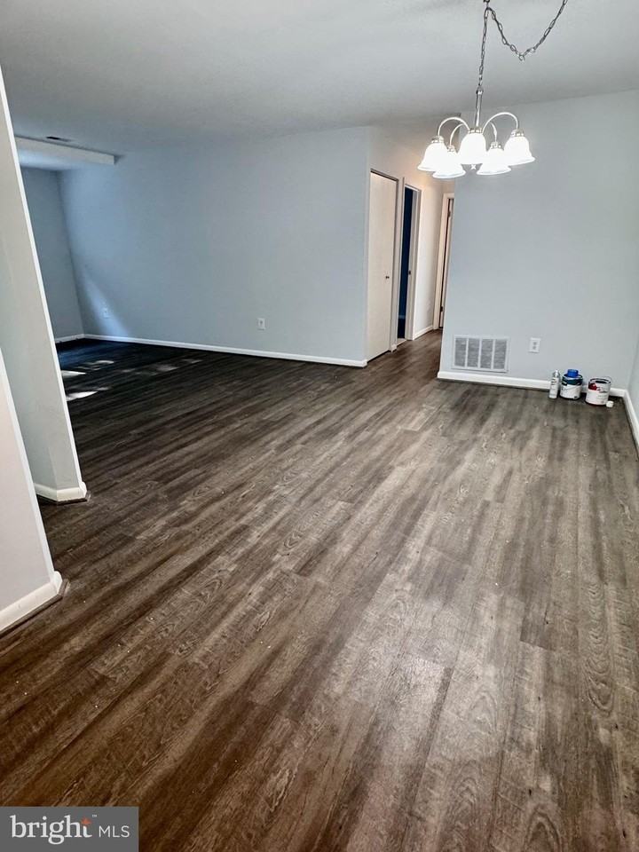 17 Juliet Ln #103 - Photo 5 of 12