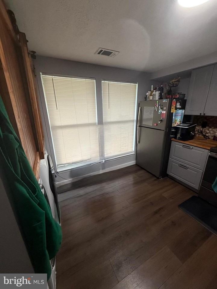 508 Riggs Ct - Photo 5 of 12