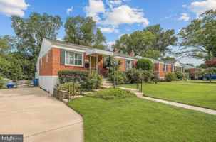 featured image of 11809 Timber Ln
