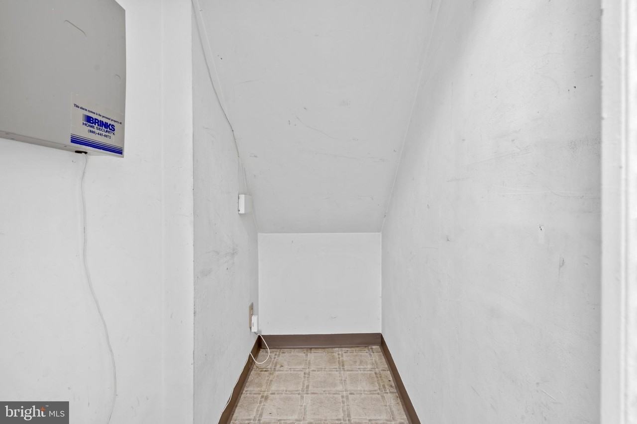 501-A Harwood Ct - Photo 3 of 18
