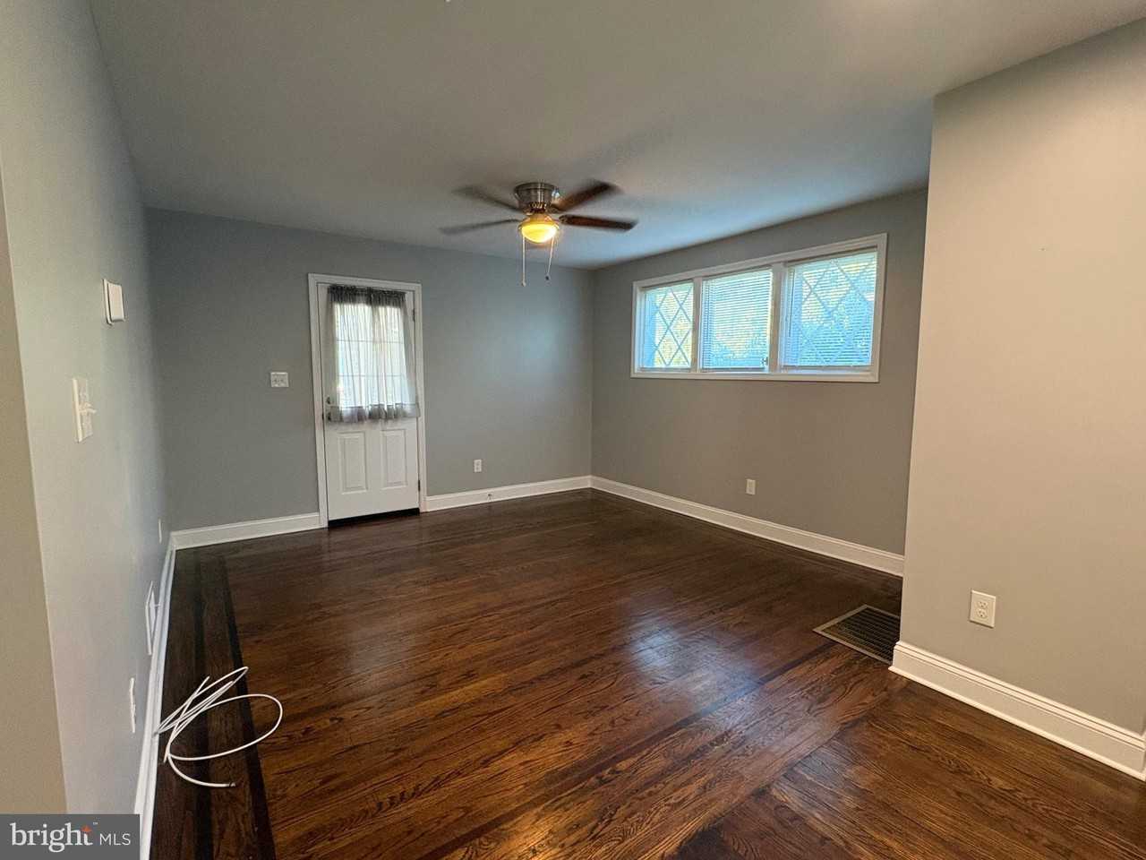 512 Jessamine Ave #1stFL - Photo 5 of 20