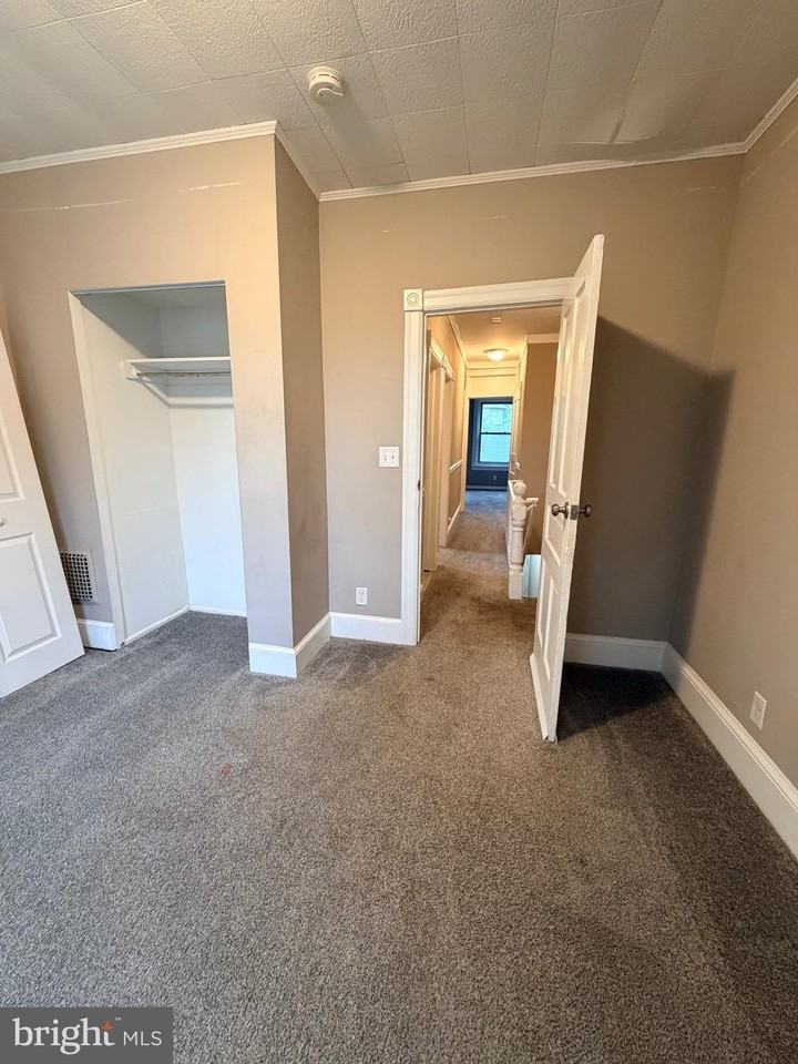 20 Laurel St - Photo 6 of 13