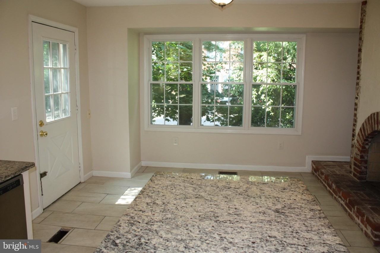 60 Providence Ave - Photo 7 of 50