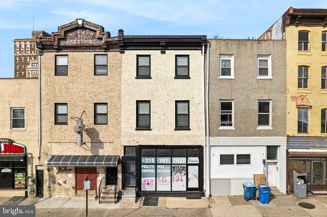 709 W Girard Ave #2F - Photo 2 of 11
