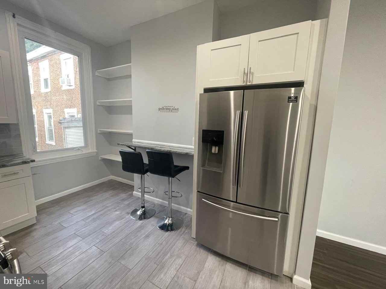 709 W Girard Ave #2F - Photo 7 of 11
