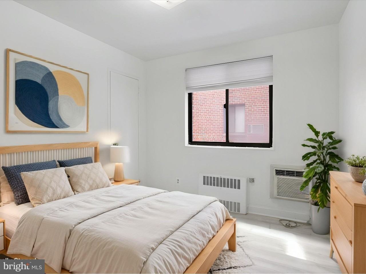 1581 N Colonial Ter #201X - Photo 6 of 28
