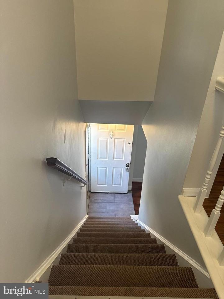 9570 Hagel Cir #D - Photo 3 of 8