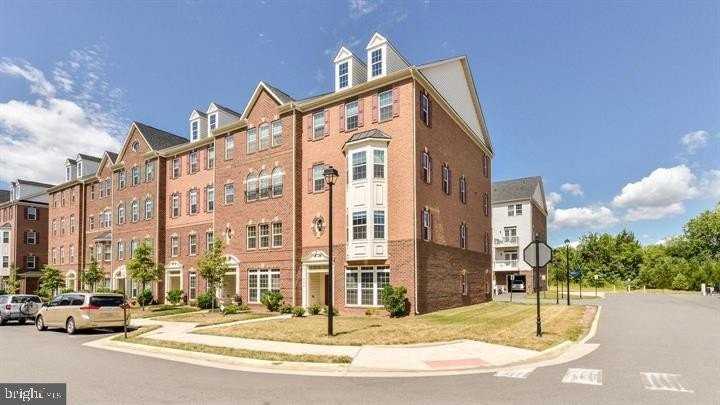 21613 Romans Dr - Photo 2 of 29