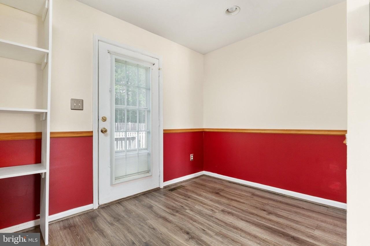 313 Frontier Fort Ln - Photo 5 of 26