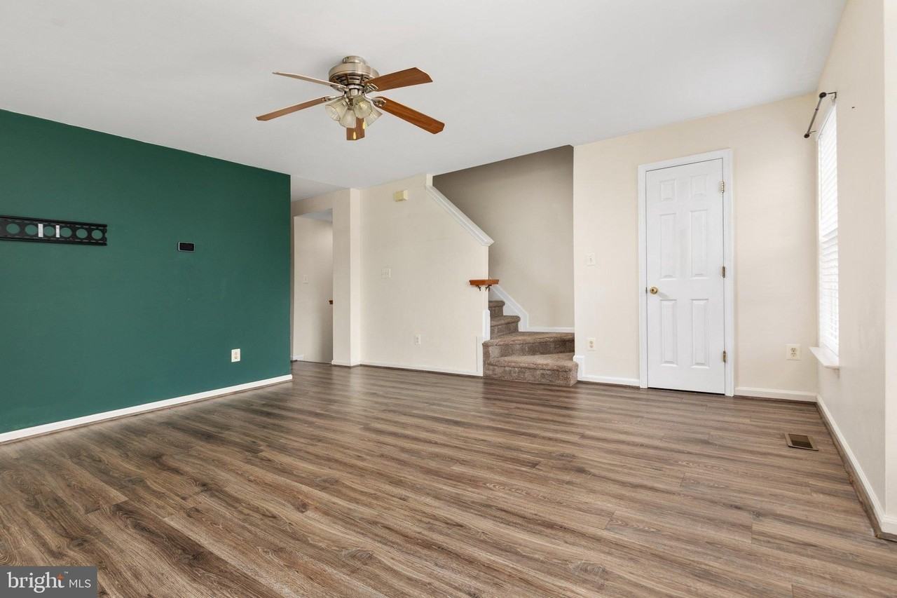 313 Frontier Fort Ln - Photo 6 of 26