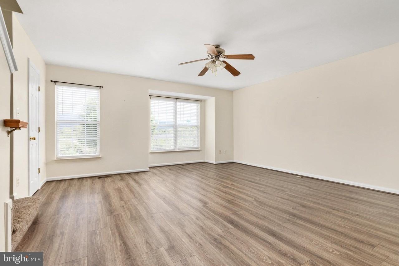 313 Frontier Fort Ln - Photo 7 of 26