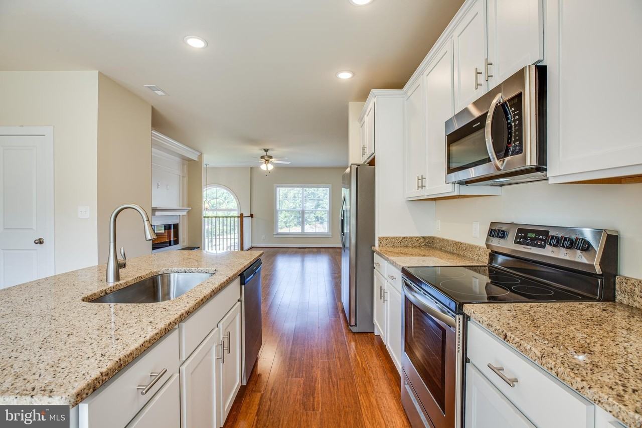 83 Andrews Pl - Photo 7 of 16