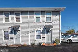 featured image of 527 Gray Ave #1