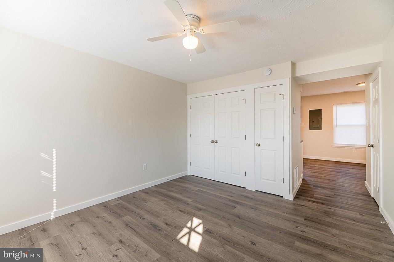 527 Gray Ave #1 - Photo 3 of 38