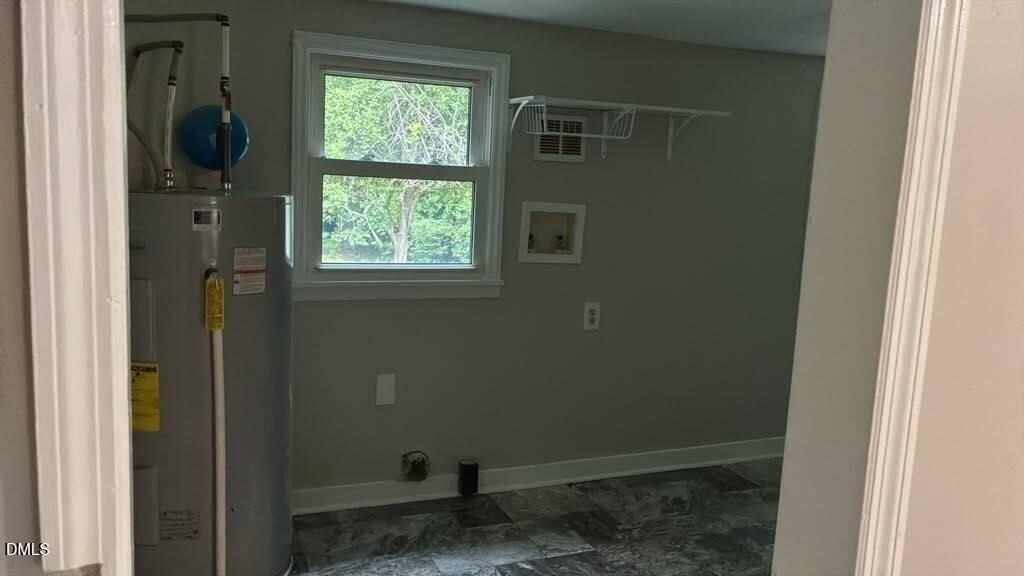 5128 Sunset Lake Rd - Photo 7 of 26
