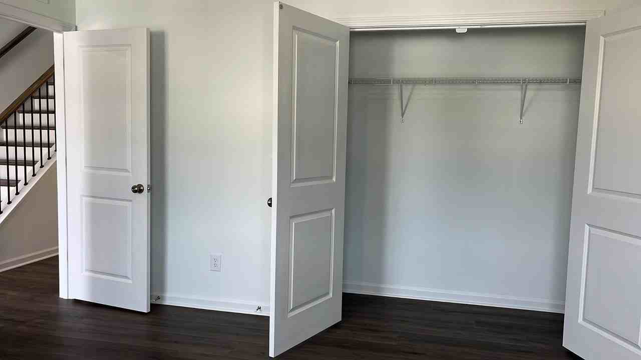 1417 Jay Rd - Photo 4 of 28