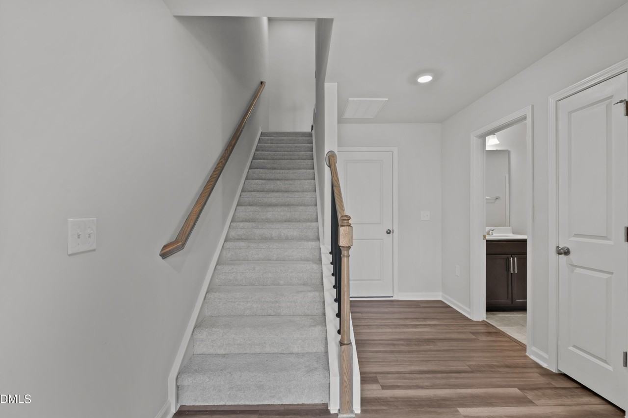 5312 Daydream Dr - Photo 6 of 31