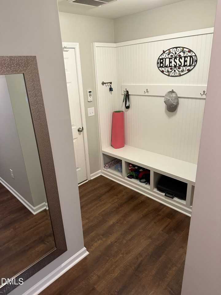 593 Grand Central Sta - Photo 6 of 34