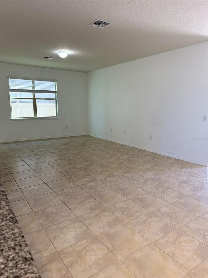3571 Soda Springs Ln - Photo 4 of 22