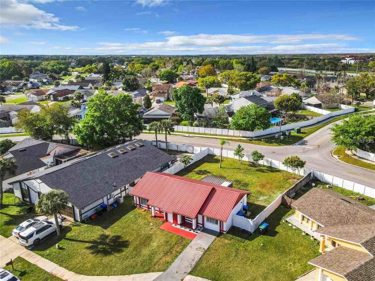 11320 Bingham Ct - Photo 4 of 40