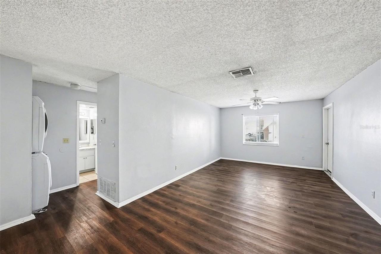 550 Golden Raintree Pl #550 - Photo 6 of 33